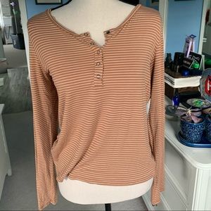 AE long sleeve Henley— size L